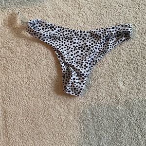 Spotted bikini bottoms